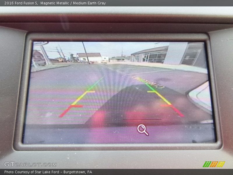 Magnetic Metallic / Medium Earth Gray 2016 Ford Fusion S