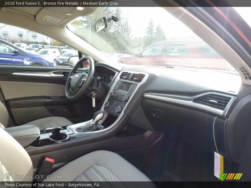 Bronze Fire Metallic / Medium Earth Gray 2016 Ford Fusion S