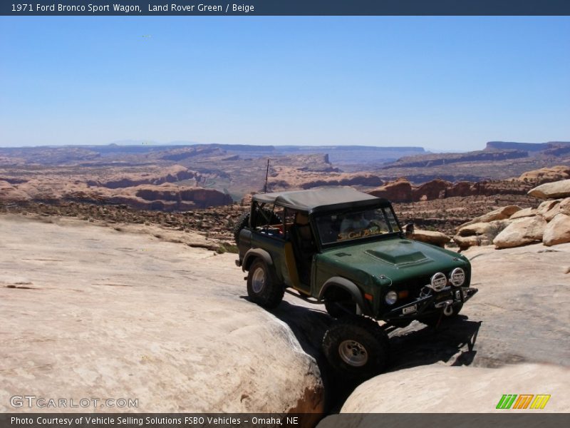 Land Rover Green / Beige 1971 Ford Bronco Sport Wagon