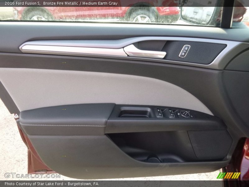 Bronze Fire Metallic / Medium Earth Gray 2016 Ford Fusion S