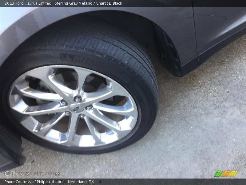 Sterling Gray Metallic / Charcoal Black 2013 Ford Taurus Limited