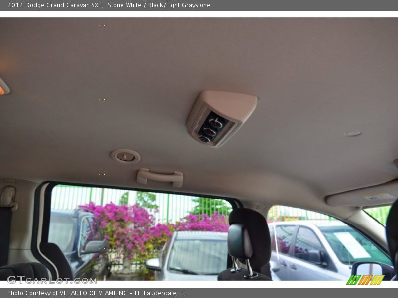 Stone White / Black/Light Graystone 2012 Dodge Grand Caravan SXT