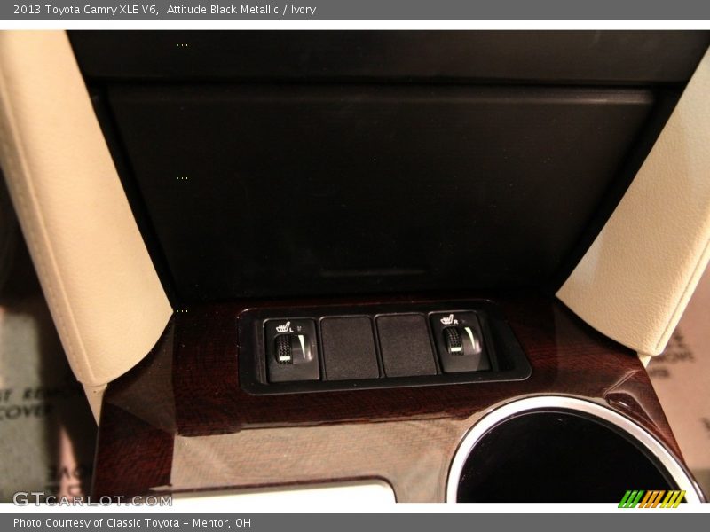 Attitude Black Metallic / Ivory 2013 Toyota Camry XLE V6