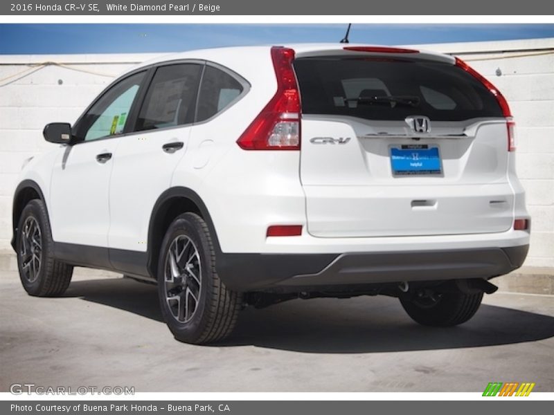 White Diamond Pearl / Beige 2016 Honda CR-V SE