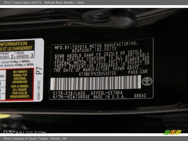 Attitude Black Metallic / Ivory 2013 Toyota Camry XLE V6