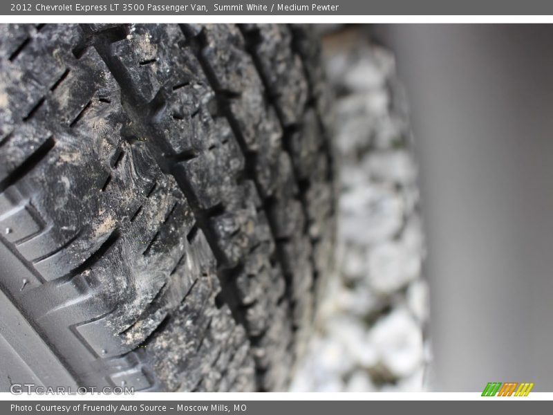 Summit White / Medium Pewter 2012 Chevrolet Express LT 3500 Passenger Van