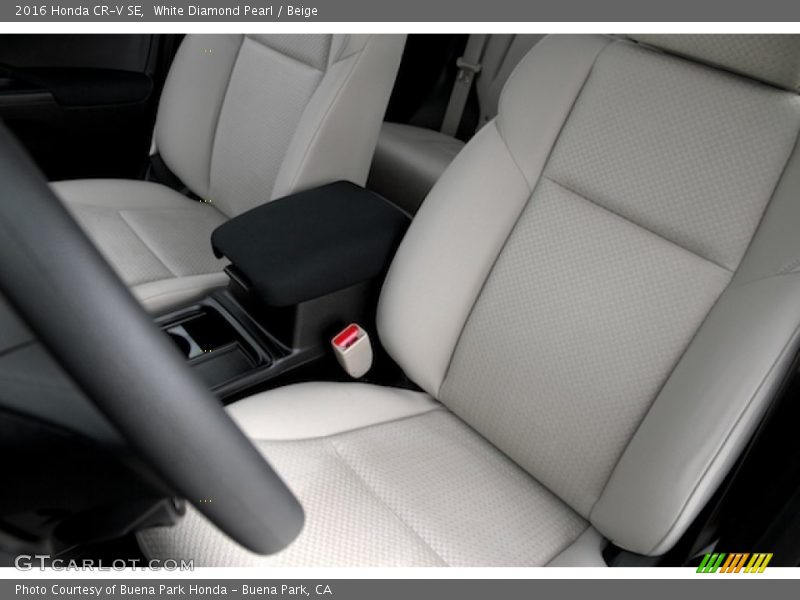 White Diamond Pearl / Beige 2016 Honda CR-V SE