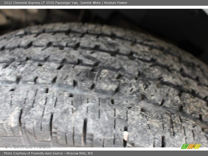 Summit White / Medium Pewter 2012 Chevrolet Express LT 3500 Passenger Van