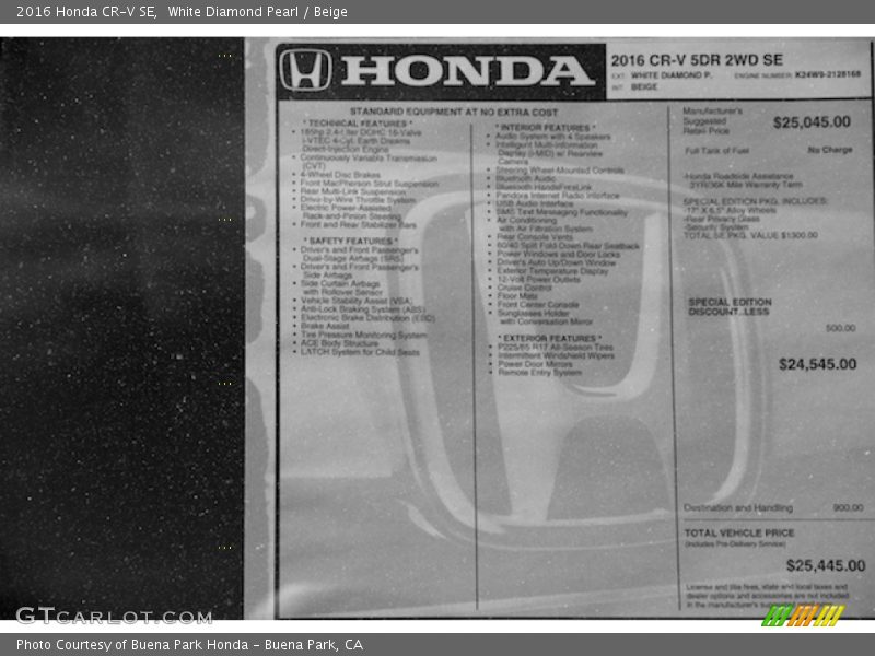 White Diamond Pearl / Beige 2016 Honda CR-V SE