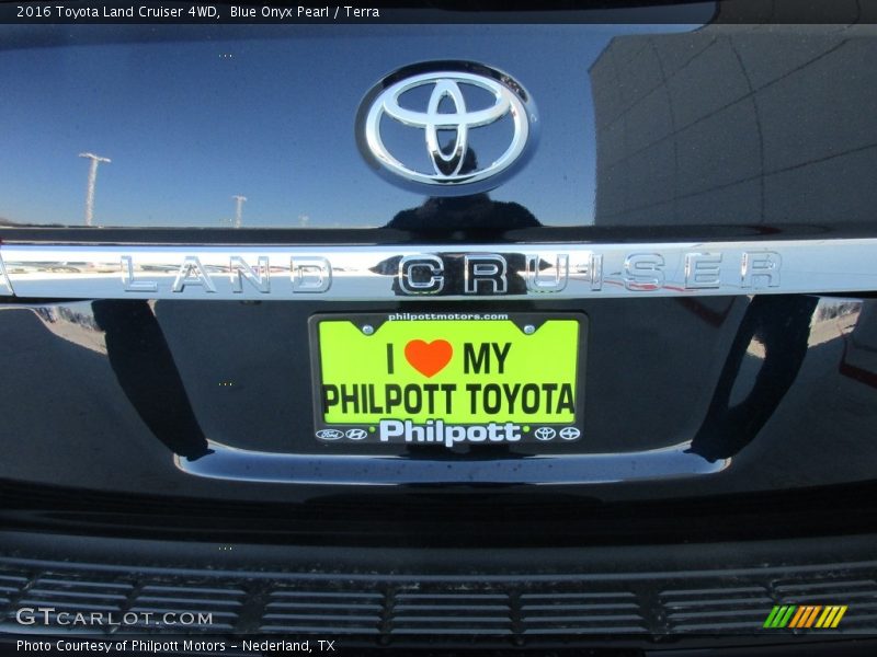 Blue Onyx Pearl / Terra 2016 Toyota Land Cruiser 4WD
