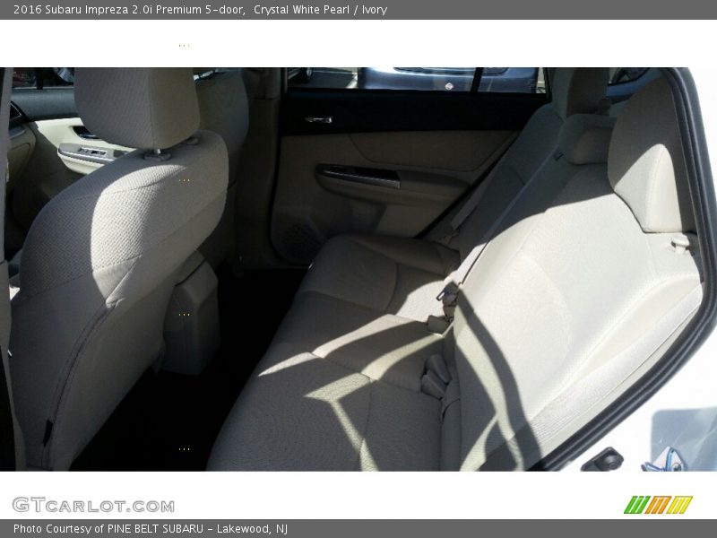 Crystal White Pearl / Ivory 2016 Subaru Impreza 2.0i Premium 5-door