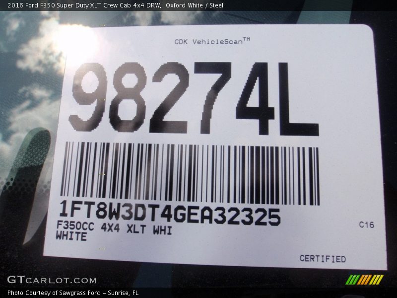 Oxford White / Steel 2016 Ford F350 Super Duty XLT Crew Cab 4x4 DRW