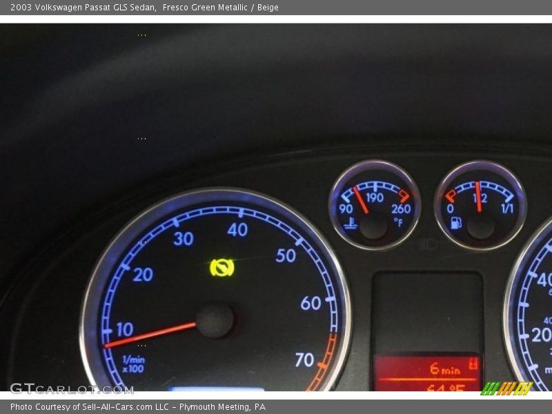 Fresco Green Metallic / Beige 2003 Volkswagen Passat GLS Sedan