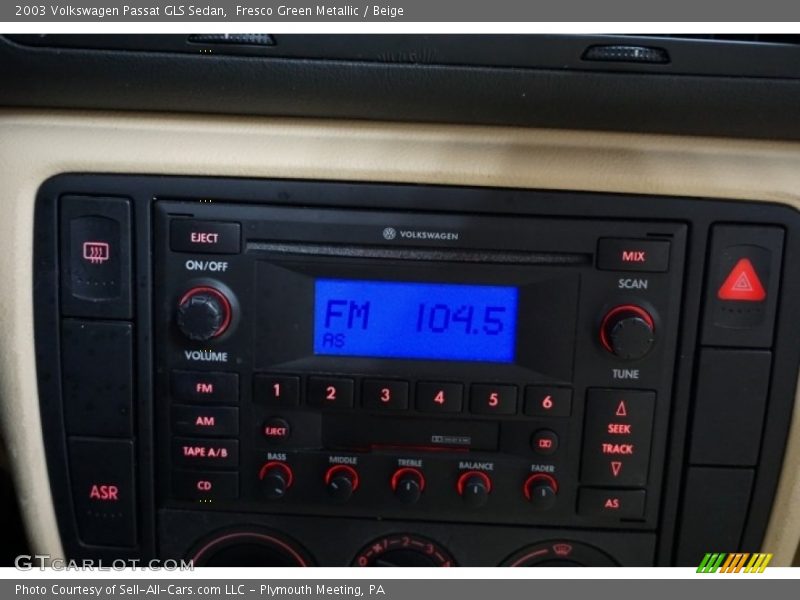 Fresco Green Metallic / Beige 2003 Volkswagen Passat GLS Sedan
