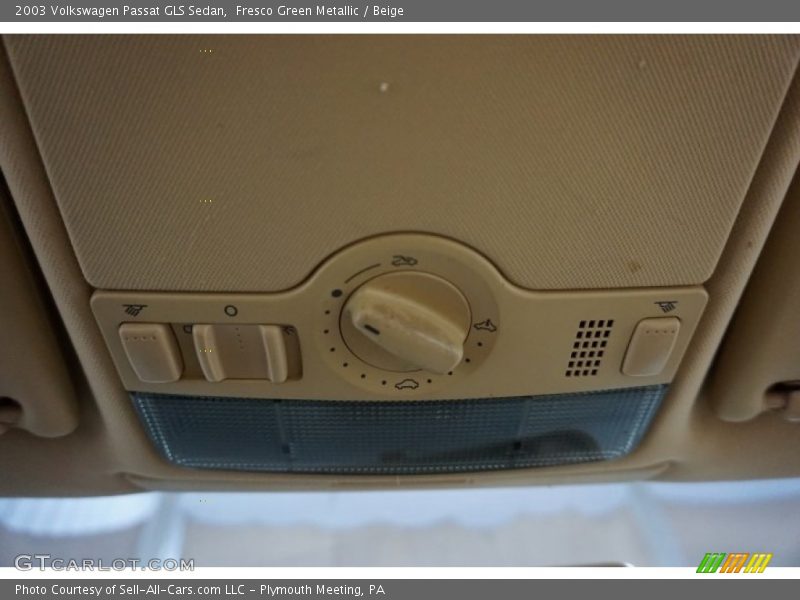 Fresco Green Metallic / Beige 2003 Volkswagen Passat GLS Sedan