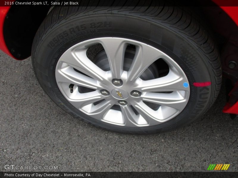Salsa / Jet Black 2016 Chevrolet Spark LT