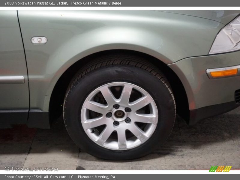 Fresco Green Metallic / Beige 2003 Volkswagen Passat GLS Sedan