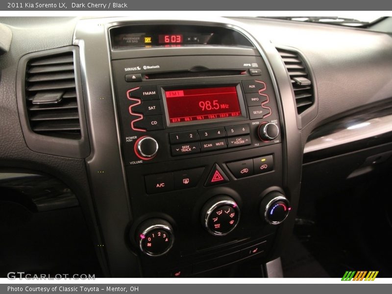 Dark Cherry / Black 2011 Kia Sorento LX