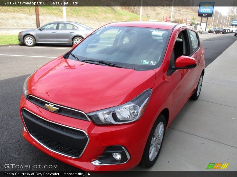 Salsa / Jet Black 2016 Chevrolet Spark LT