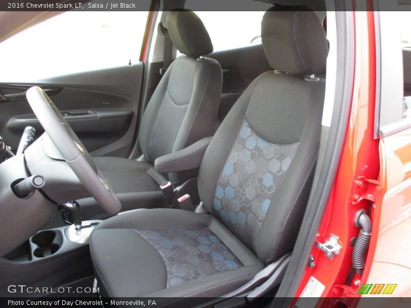 Salsa / Jet Black 2016 Chevrolet Spark LT