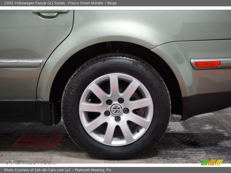 Fresco Green Metallic / Beige 2003 Volkswagen Passat GLS Sedan