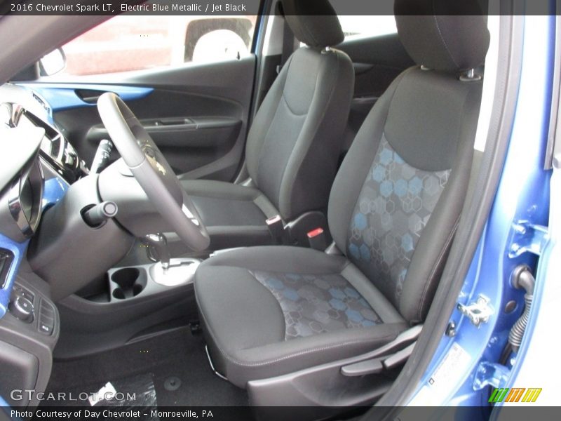 Front Seat of 2016 Spark LT