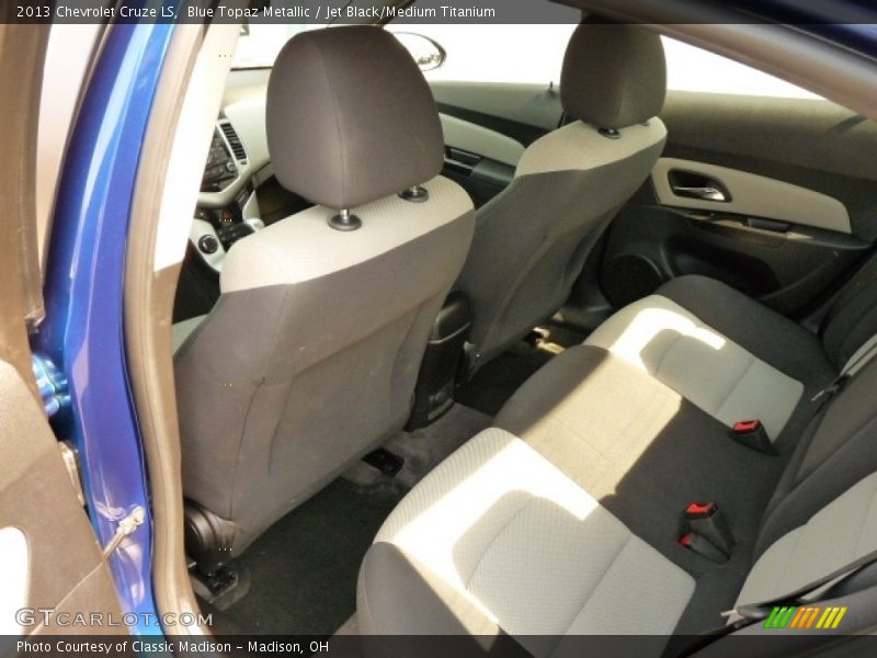 Blue Topaz Metallic / Jet Black/Medium Titanium 2013 Chevrolet Cruze LS