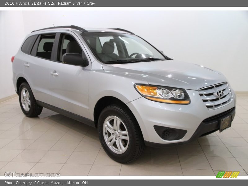 Radiant Silver / Gray 2010 Hyundai Santa Fe GLS