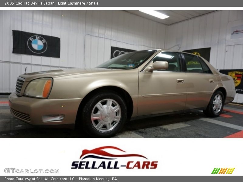 Light Cashmere / Shale 2005 Cadillac DeVille Sedan