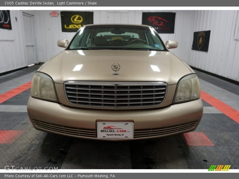Light Cashmere / Shale 2005 Cadillac DeVille Sedan