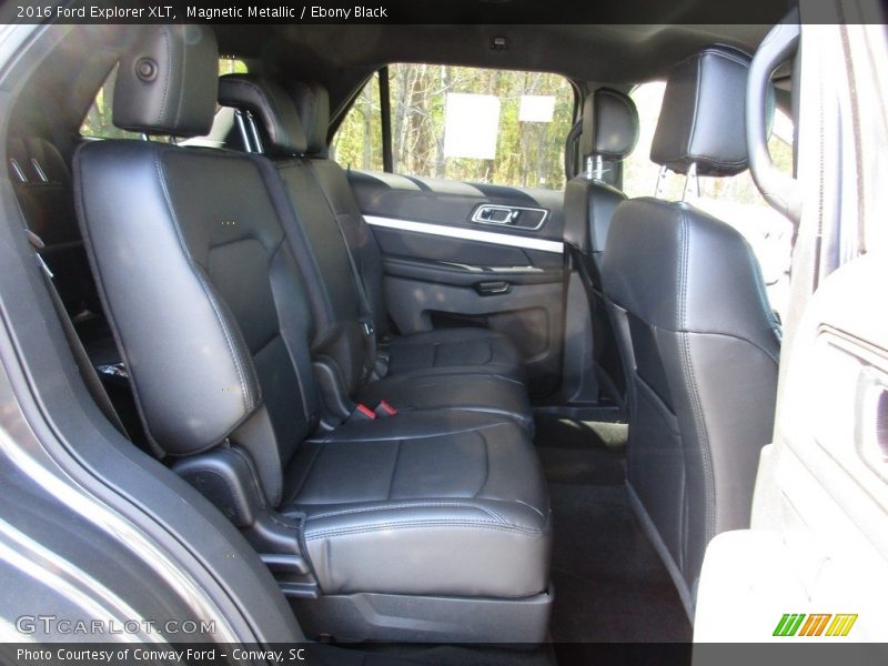 Magnetic Metallic / Ebony Black 2016 Ford Explorer XLT