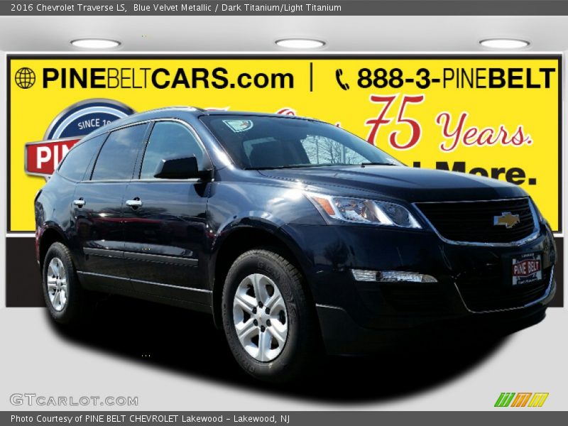 Blue Velvet Metallic / Dark Titanium/Light Titanium 2016 Chevrolet Traverse LS