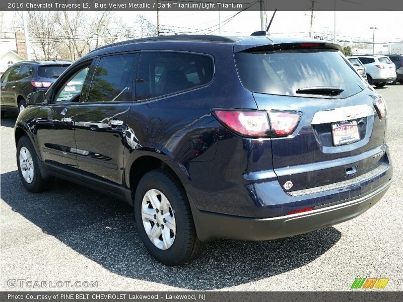 Blue Velvet Metallic / Dark Titanium/Light Titanium 2016 Chevrolet Traverse LS