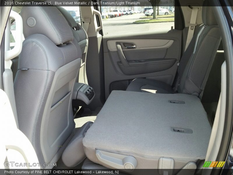 Blue Velvet Metallic / Dark Titanium/Light Titanium 2016 Chevrolet Traverse LS