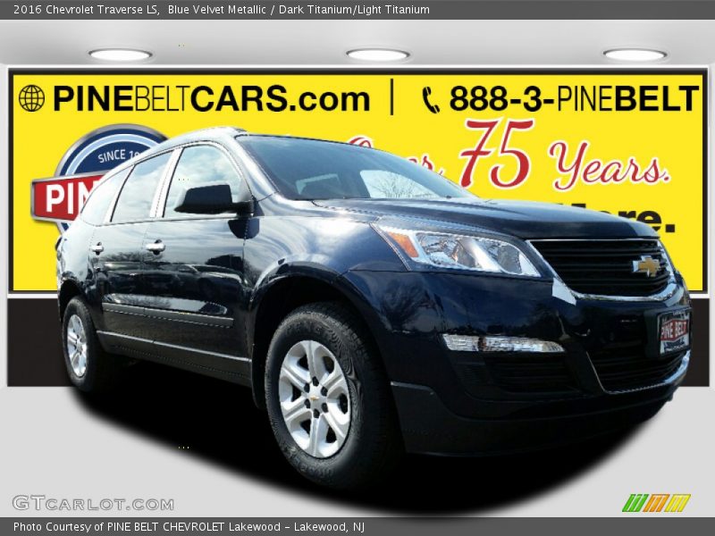 Blue Velvet Metallic / Dark Titanium/Light Titanium 2016 Chevrolet Traverse LS