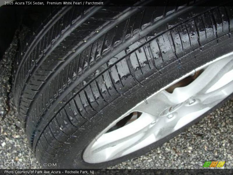 Premium White Pearl / Parchment 2005 Acura TSX Sedan