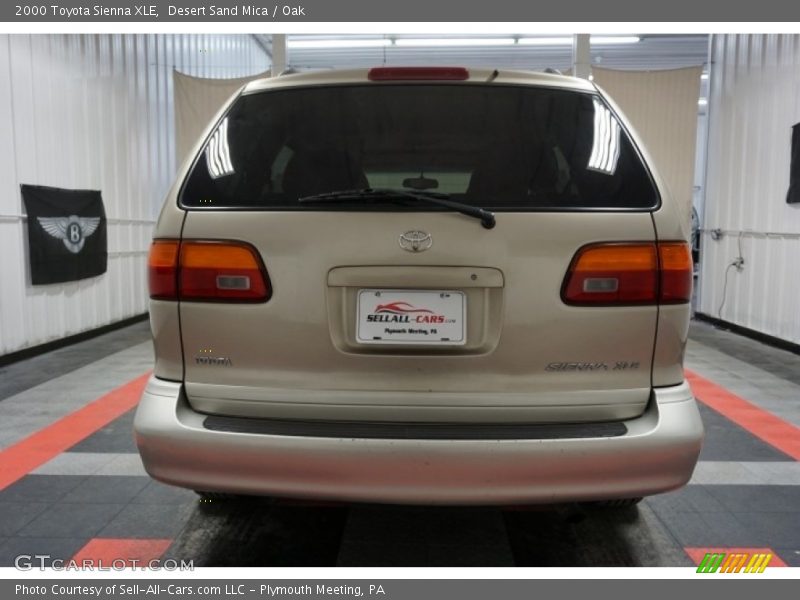 Desert Sand Mica / Oak 2000 Toyota Sienna XLE