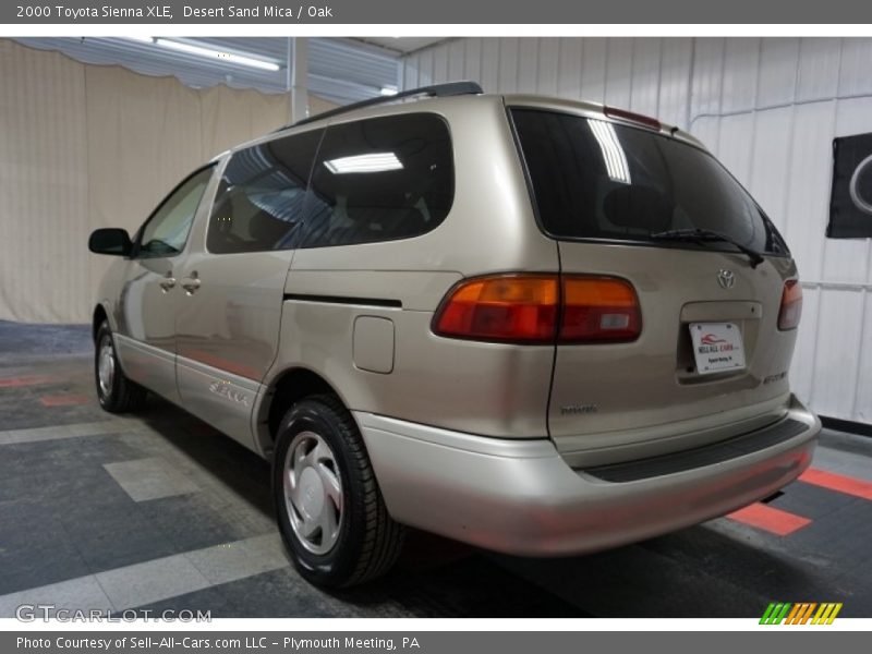 Desert Sand Mica / Oak 2000 Toyota Sienna XLE