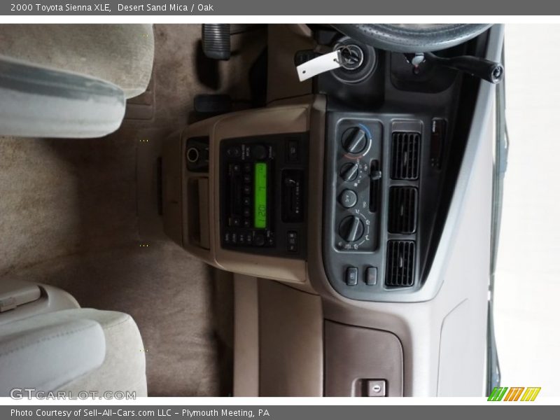 Desert Sand Mica / Oak 2000 Toyota Sienna XLE