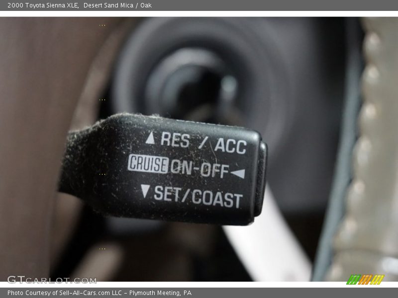 Desert Sand Mica / Oak 2000 Toyota Sienna XLE