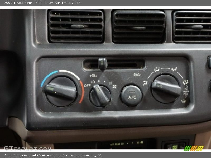 Desert Sand Mica / Oak 2000 Toyota Sienna XLE