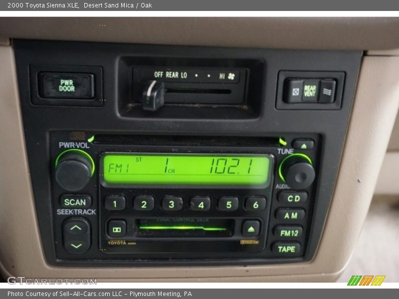 Desert Sand Mica / Oak 2000 Toyota Sienna XLE