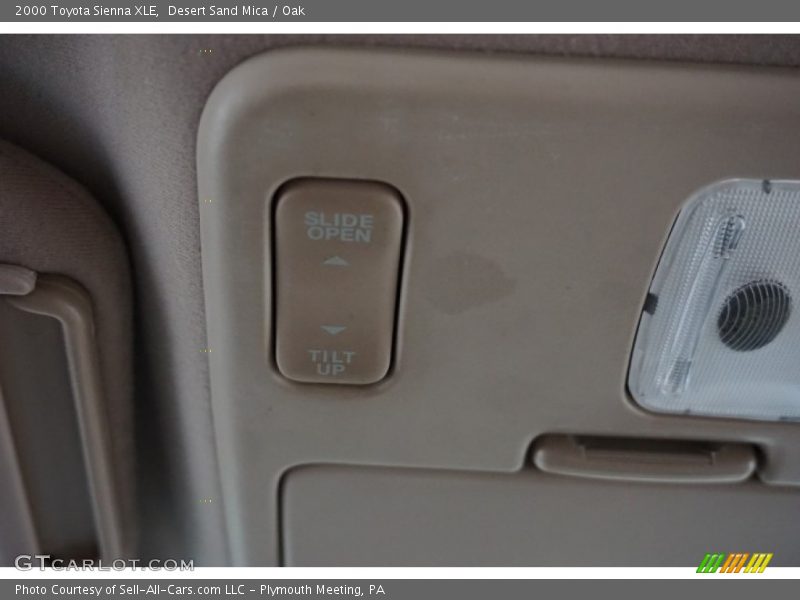 Desert Sand Mica / Oak 2000 Toyota Sienna XLE