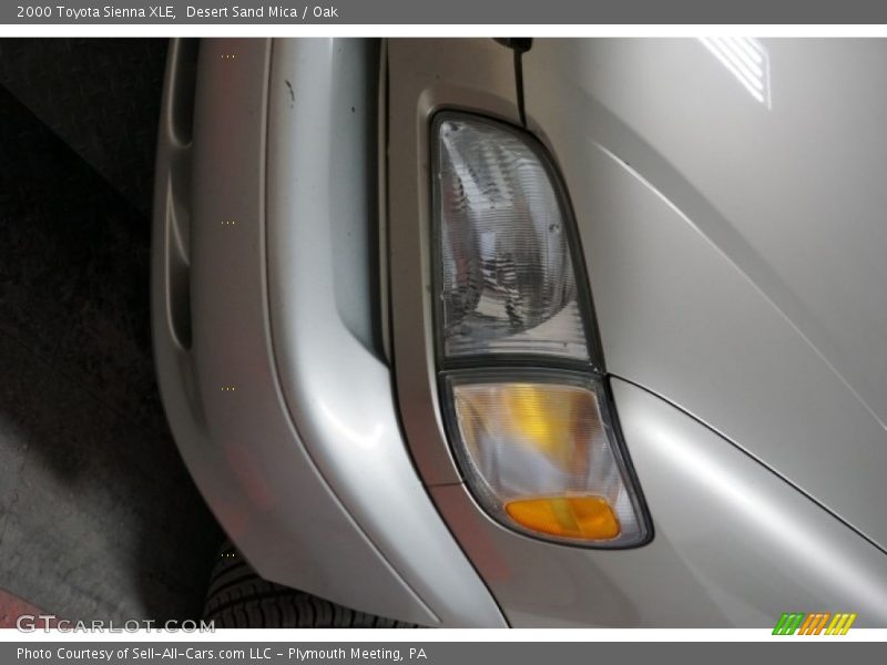 Desert Sand Mica / Oak 2000 Toyota Sienna XLE