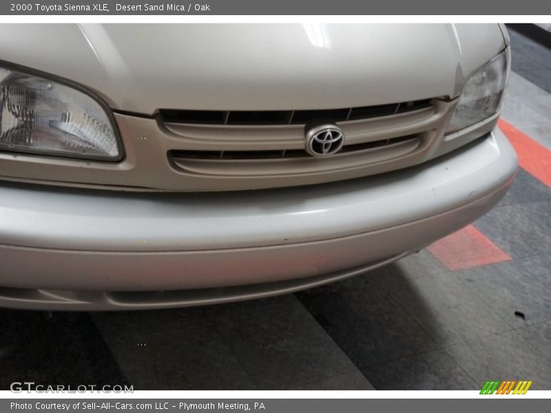 Desert Sand Mica / Oak 2000 Toyota Sienna XLE