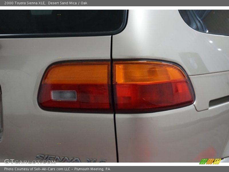 Desert Sand Mica / Oak 2000 Toyota Sienna XLE