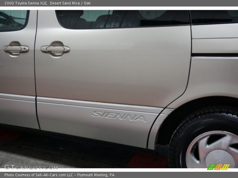 Desert Sand Mica / Oak 2000 Toyota Sienna XLE