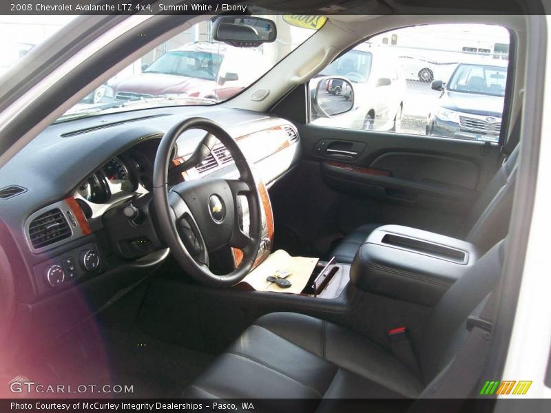Summit White / Ebony 2008 Chevrolet Avalanche LTZ 4x4
