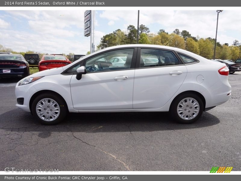 Oxford White / Charcoal Black 2014 Ford Fiesta S Sedan