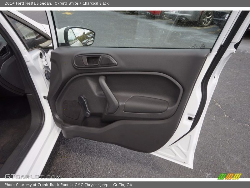 Oxford White / Charcoal Black 2014 Ford Fiesta S Sedan